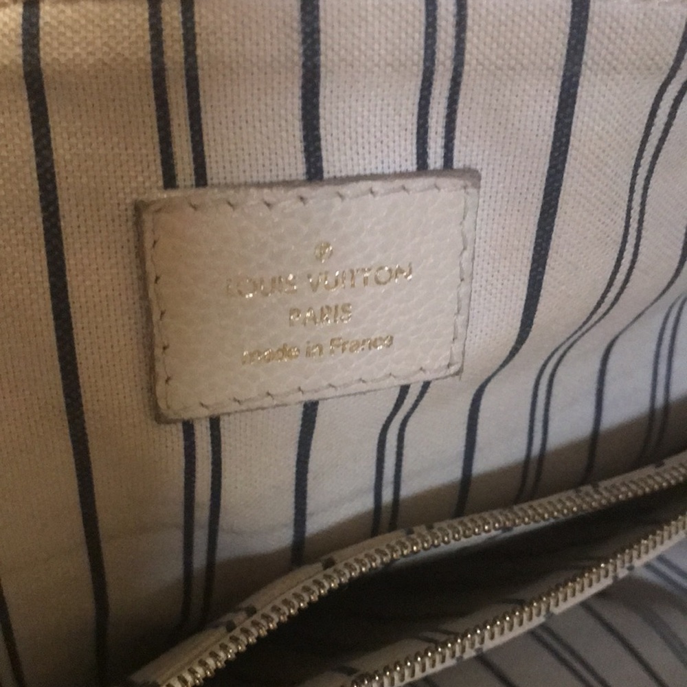 🎉HP🎉 🍾FIRM EUC Louis Vuitton Lumineuse Emp PM Tote #SP4161 - Picture 11 of 16